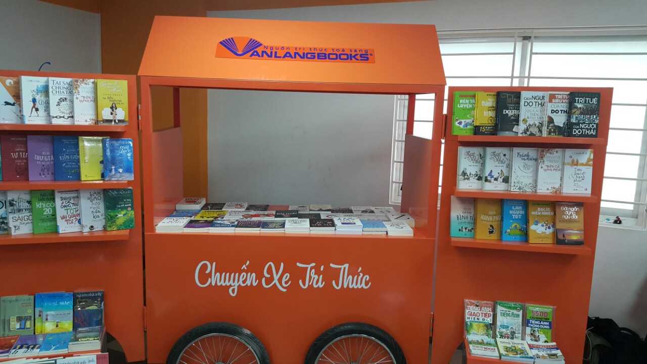 Booth Xe Mo Hinh Xe Sach Di động