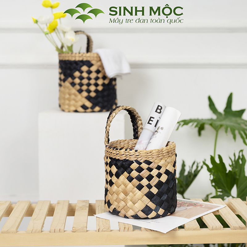 Giỏ bèo caro, giỏ lục bình, giỏ treo tường decor mây tre đan