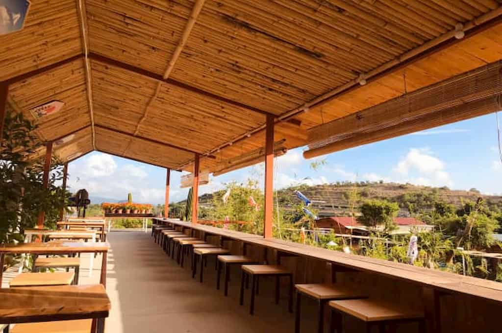 QUÁN COFFE MỚI TOANH CHO TÍN ĐỒ CHECKIN SỐNG ẢO NHA TRANG