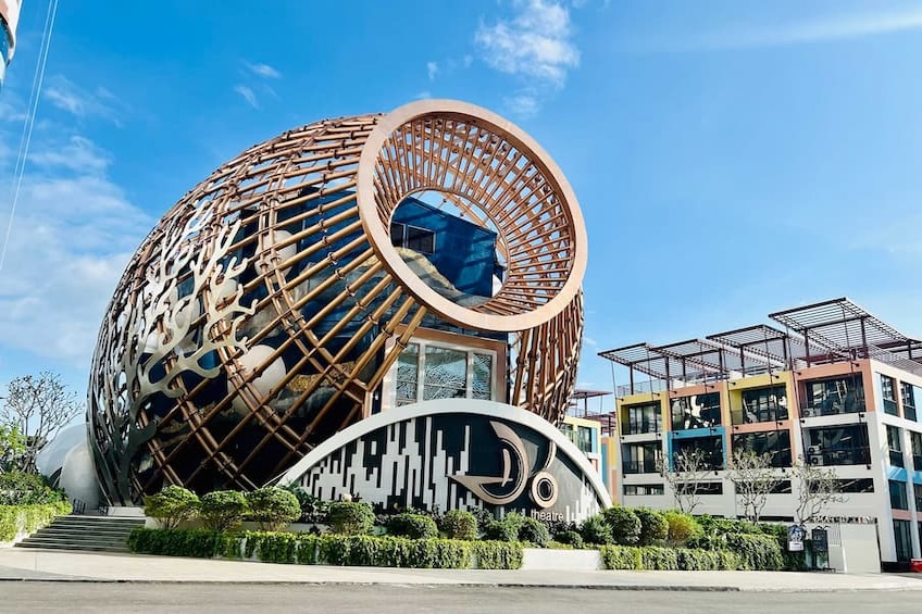 Du lịch Nha Trang không nên bỏ lỡ Nhà hát Đó & Show diễn 