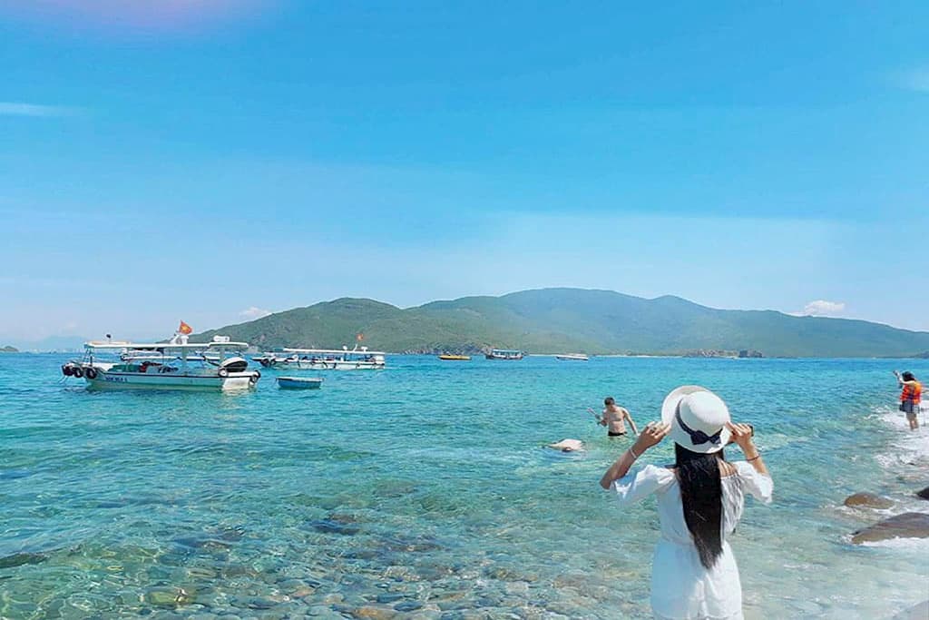 nên đi tour đảo nào ở Nha Trang