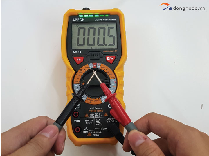 Đồng hồ vạn năng đo thông mạch APECH AM-18