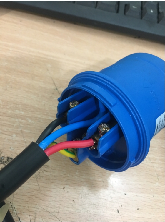 Thanh Ph n Phi Ngu n in PDU Rack Mount 19 inch 42U 20 Thanh Ph n Phi Ngu n in PDU Rack Mount 19 inch 42U 20