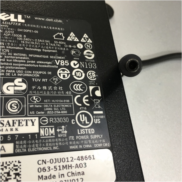 Adapter   130W DELL DA130PE1-00 For Notebook Desktop Dell  Connector Size  x 