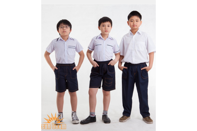 Áo sơ mi đồng phục lớp 1 mang đậm dấu ấn trường học