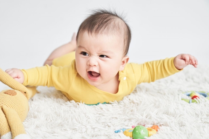 Những điều cần lưu ý khi chọn mua quần áo cho trẻ sơ sinh.