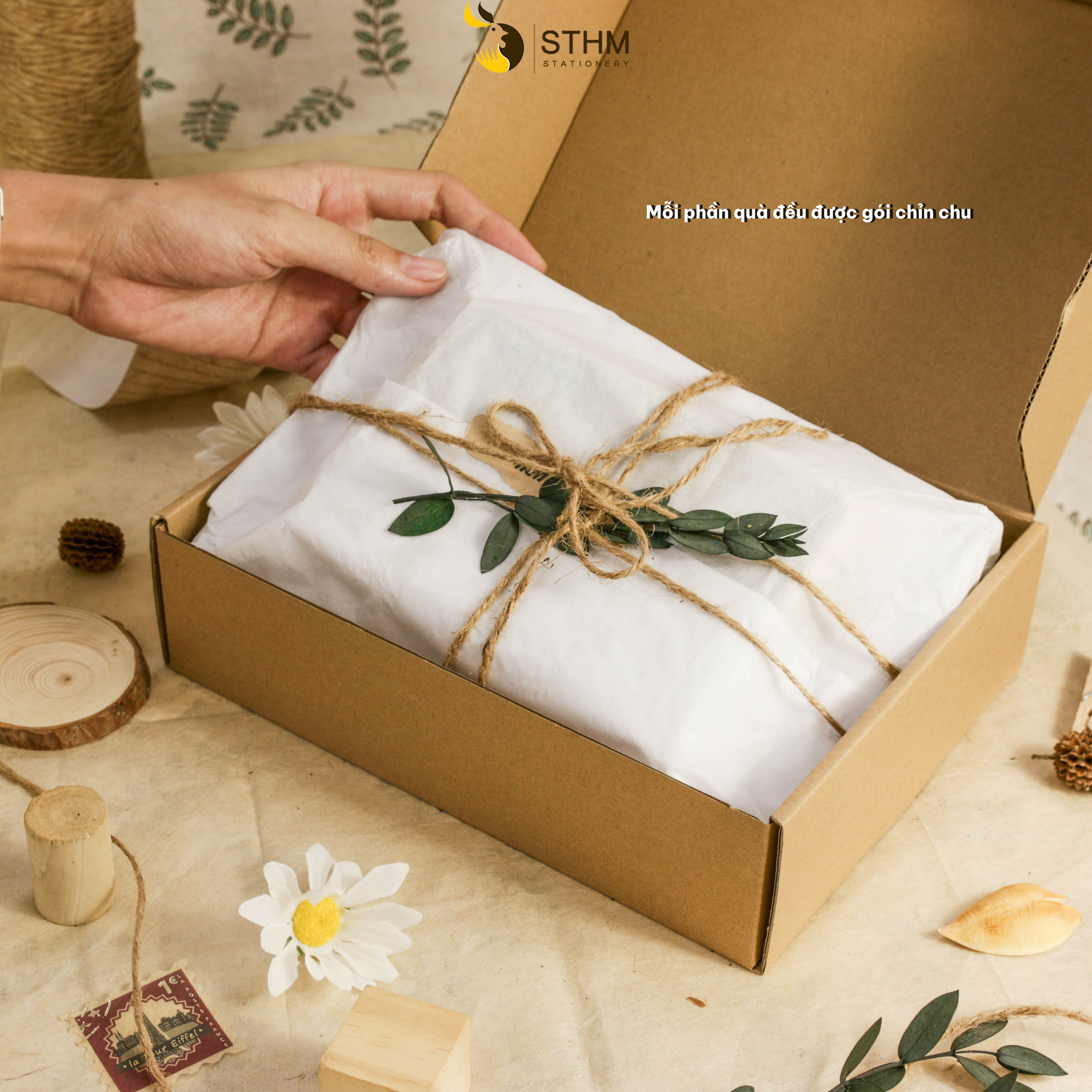 Vận Chuyển Hộp Quà Handmade Từ HCM Về Hà Nội: Giải Pháp Tốt Nhất Cho Món Quà Đặc Biệt Vận Chuyển Hộp Quà Handmade Từ HCM Về Hà Nội: Giải Pháp Tốt Nhất Cho Món Quà Đặc Biệt