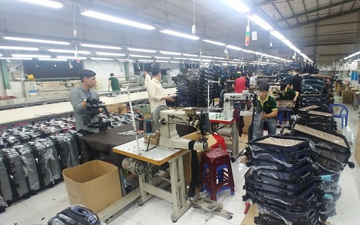 Công ty sản xuất vali kéo, xưởng đặt làm vali theo yêu cầu