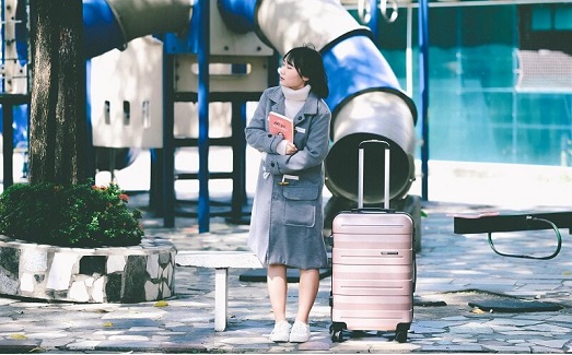 Những set vali kéo dễ thương giá rẻ dành cho những cô nàng hiện đại