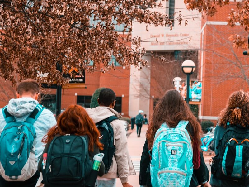 Các hãng balo nổi tiếng - 23 mẫu balo hàng hiệu được nhiều người yêu thích