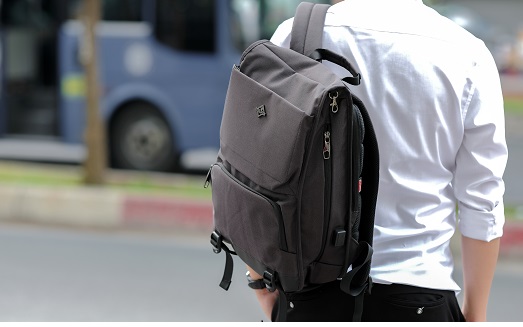 Mr Vui chuyên sản xuất balo đồng phục theo yêu cầu, chất lượng