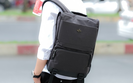 Top 10 mẫu balo đựng laptop cho nam thời trang nhất tại Mr Vui