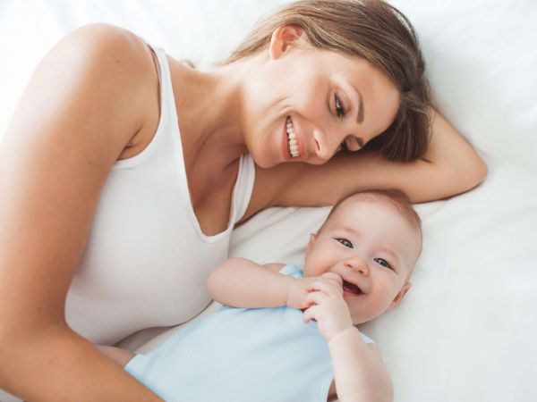 Quy trình làm sạch viêm da tiết bã nhờn cho bé sơ sinh