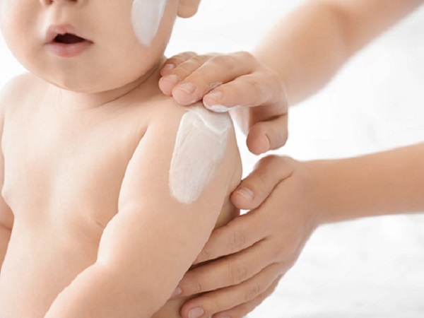 Sanosan: Cách chăm sóc da cho trẻ sơ sinh và trẻ nhỏ hàng ngày