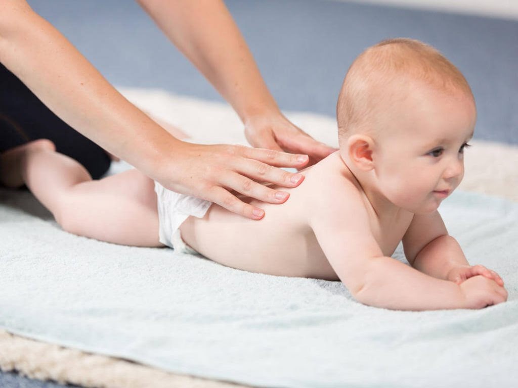 6 Phương pháp Massage đơn giản cho bé tại nhà