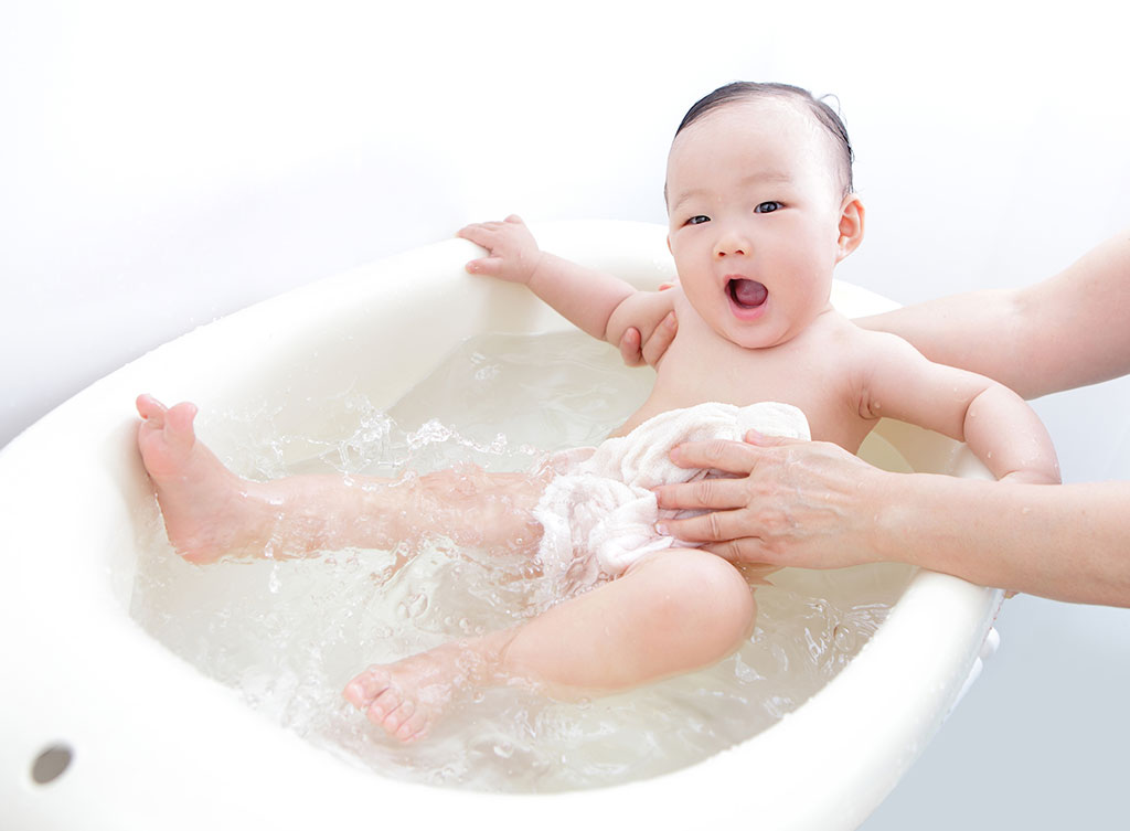 Sanosan - Cách dùng sữa tắm đúng chuẩn cho bé