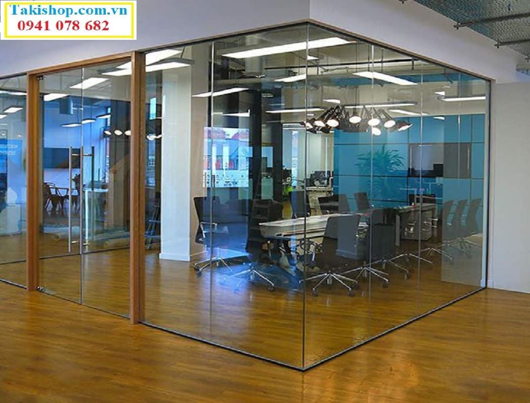 Lắp đặt vách kính văn phòng đẹp