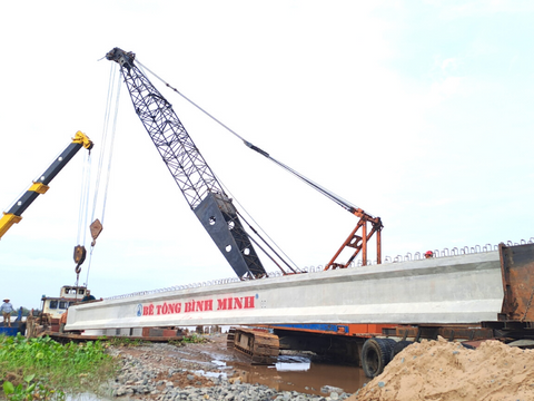 Cầu Bà Mang- xã Tân Quới và xã Thành Đông, huyện Bình Tân, tỉnh Vĩnh Long