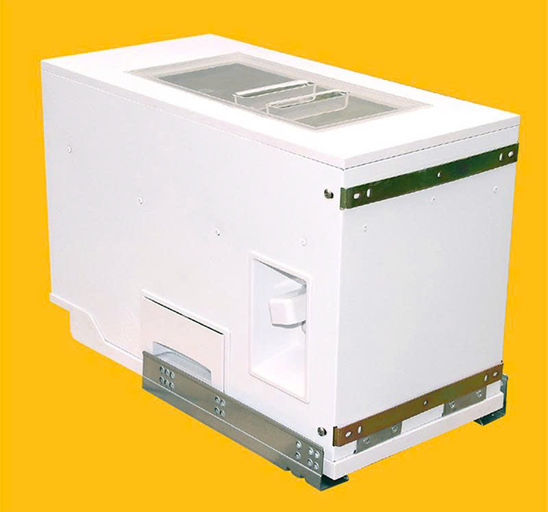 Thùng gạo nút nhấn EUROGOLD B332 | GB332W