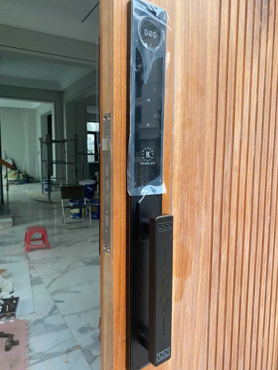 Khóa Cửa Điện Tử KASSLER KL-968 CNC BLACK Usmart go