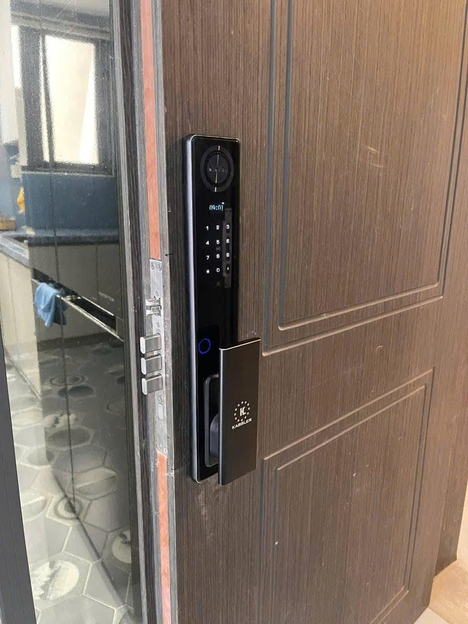 Khóa Điện Tử KASSLER KL-868 CNC BLACK APP Tuya