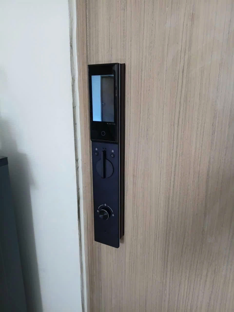 Khóa Điện Tử KASSLER KL-808 CNC SILVER APP Tuya