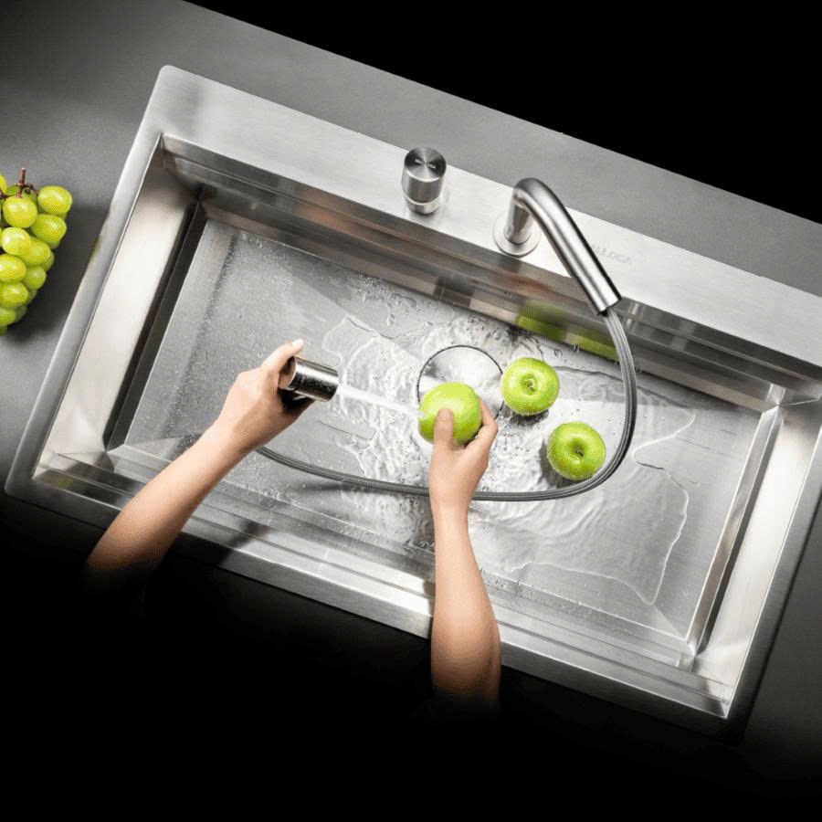 Vòi nóng lạnh dây rút inox 304 Malloca LuxSteel K068PO