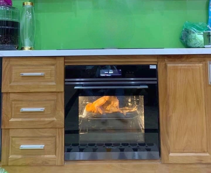 Lò nướng Eurosun EOV72TFT