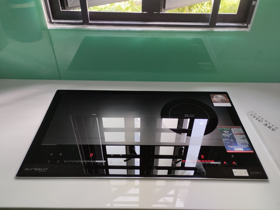 Bếp Điện Từ Eurosun EU-TE226PRO