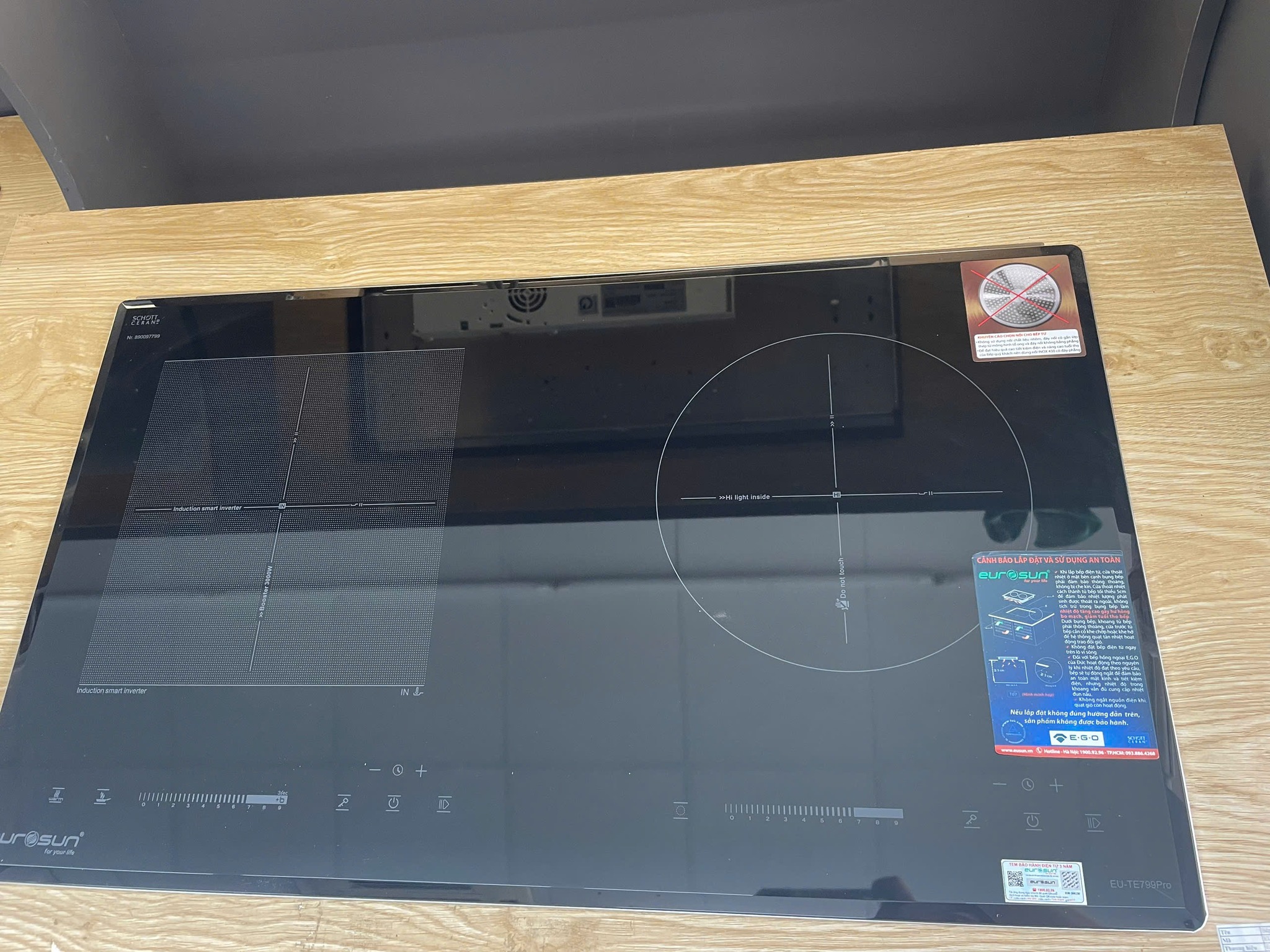 Bếp Điện Từ Eurosun EU-TE799 PRO