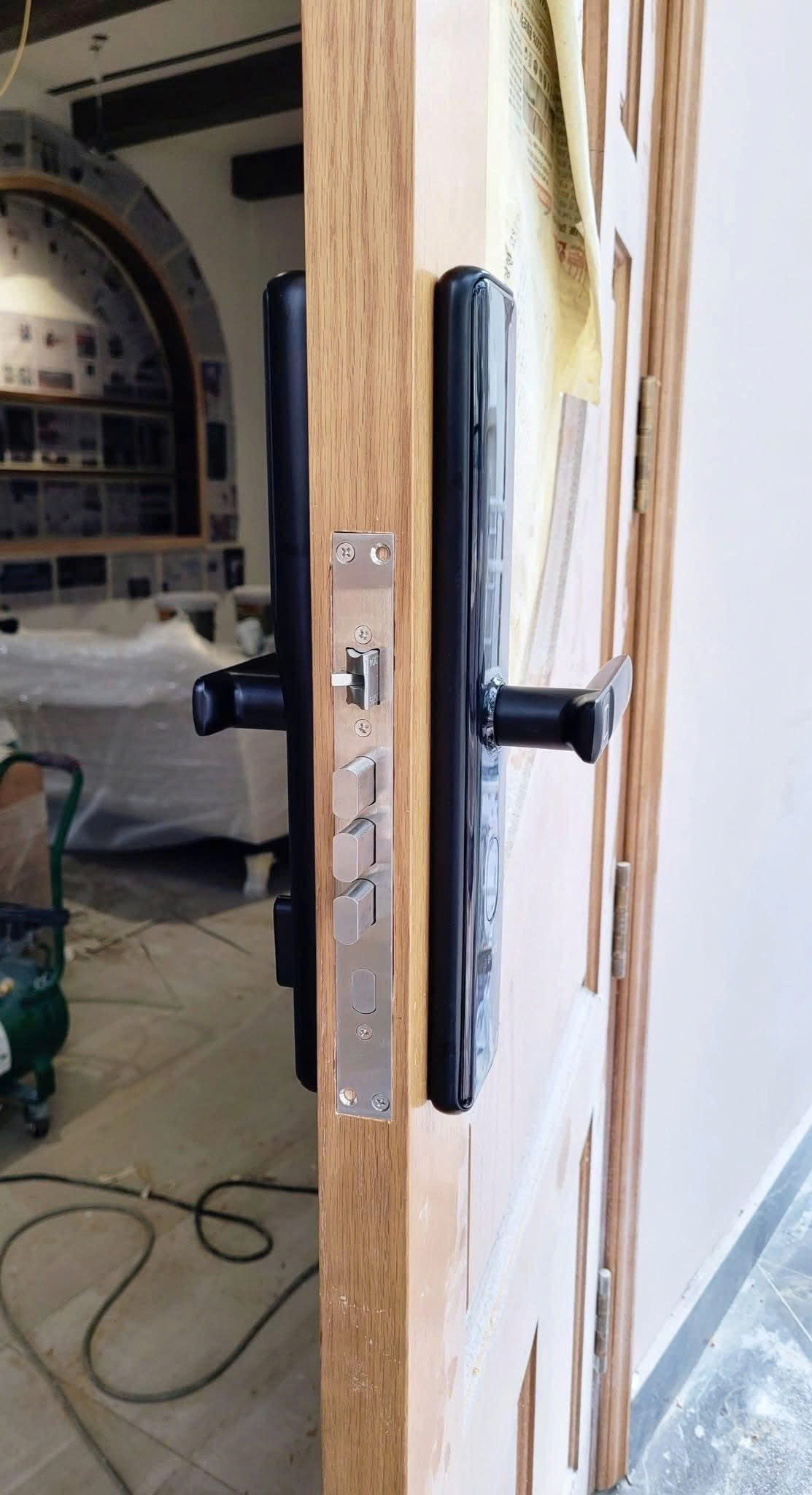 Khóa Điện Tử BOSCH ID 30 EU BLACK