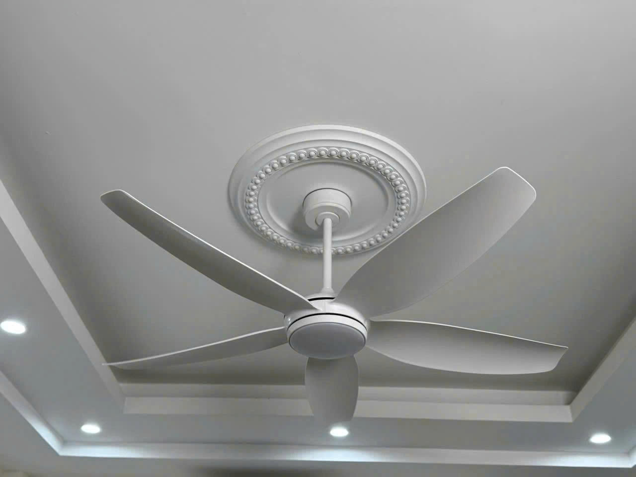 Quạt Trần FENGYE-MILAN FY528 Màu Trắng