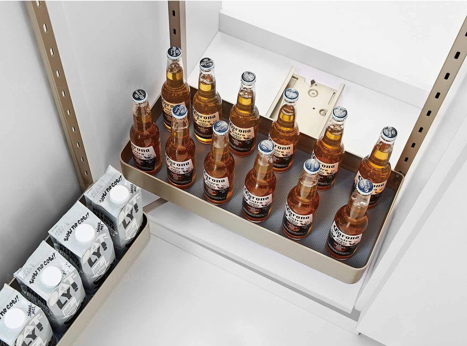 Tủ kho cánh mở nhôm Anode EUROGOLD EUM6L450 | EUM6L660