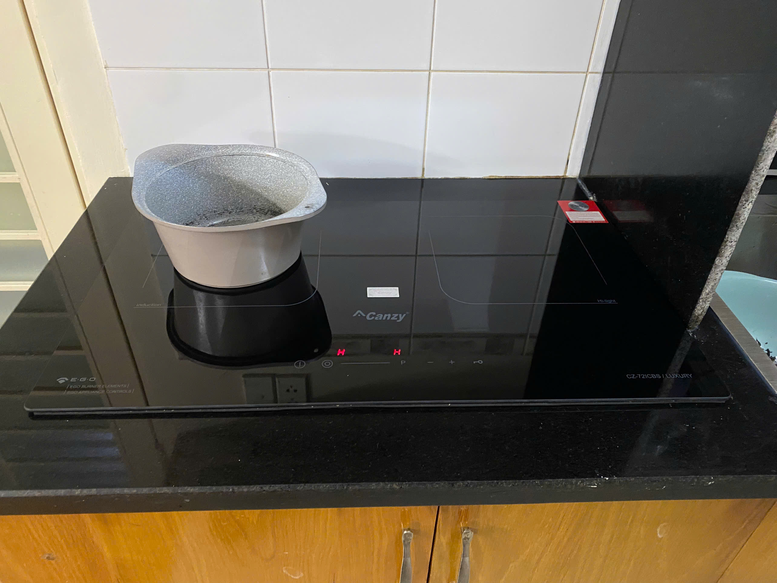 Bếp Điện Từ Canzy CZ-72ICBS LUXURY