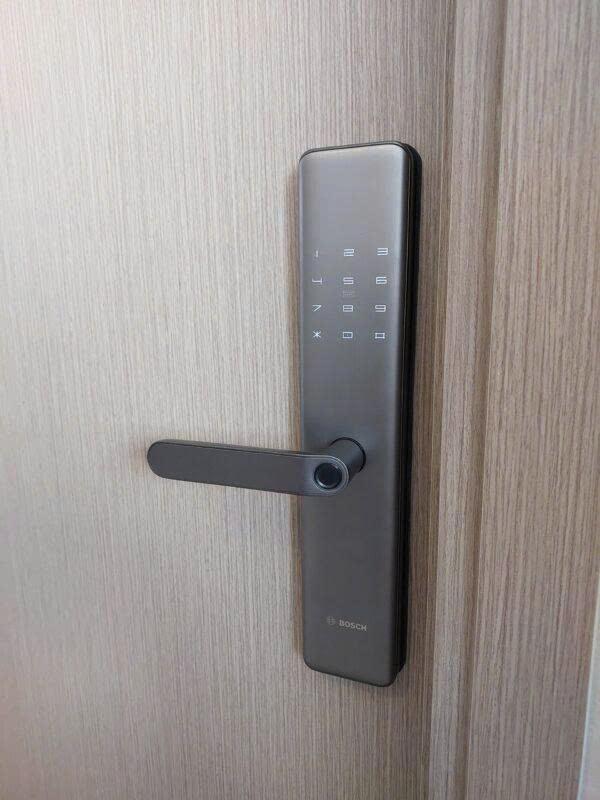 Khóa Điện Tử BOSCH ID40 Cosmic Black