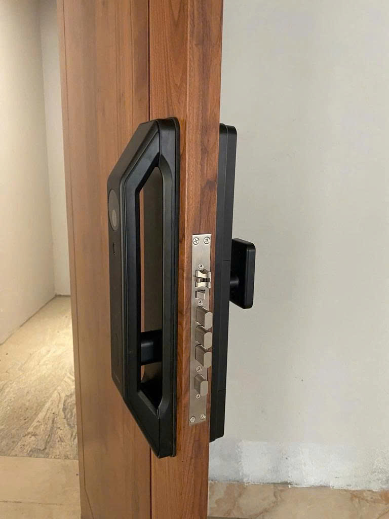 Khóa Điện Tử BOSCH FU6 PLUS BLACK DE