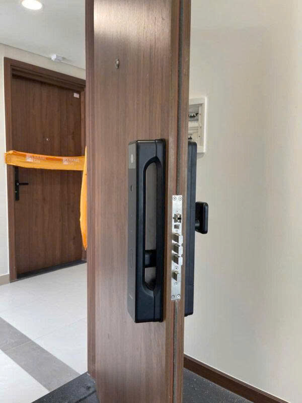 Khóa Điện Tử BOSCH FU8 PLUS BLACK DE