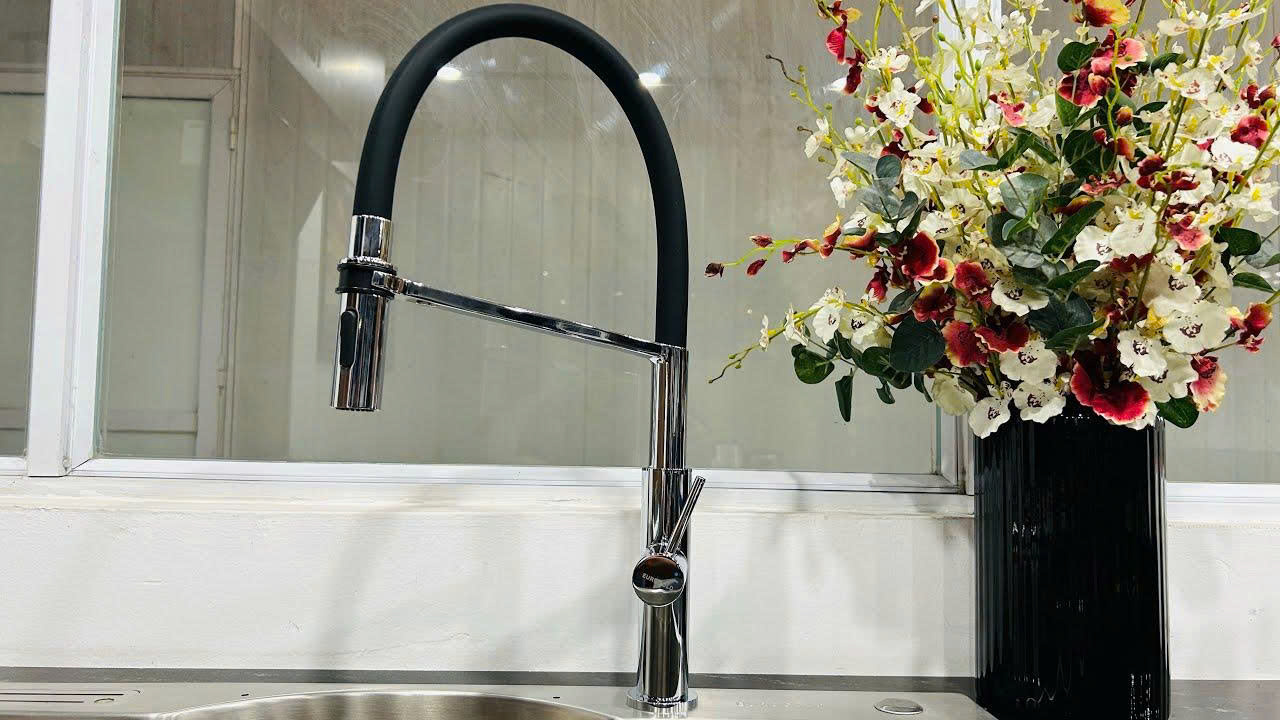 Vòi rửa bát EUROGOLD EUF528CM