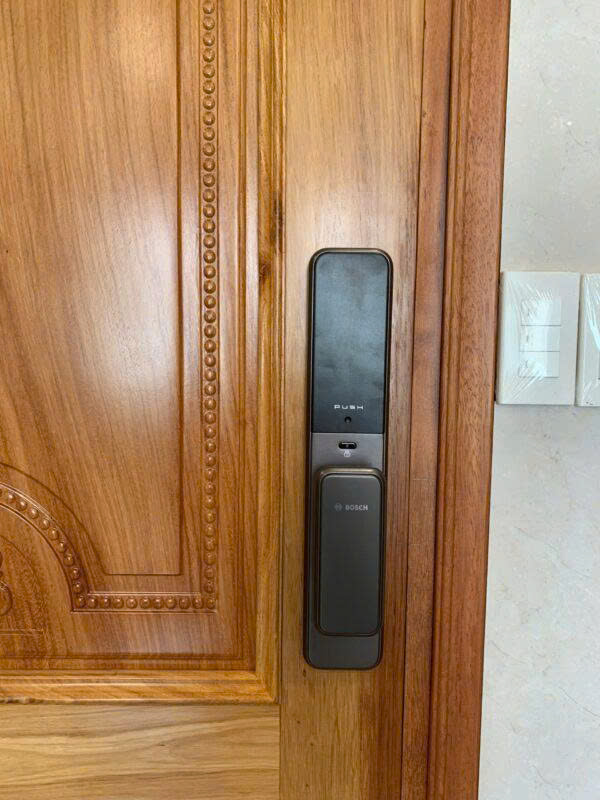 Khóa Điện Tử BOSCH EL600B DE XÁM APP