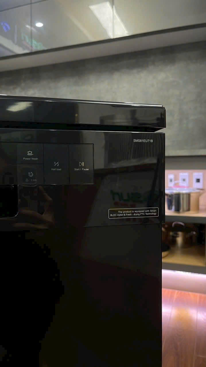 Máy Rửa Chén Eurosun SMS81EU71B
