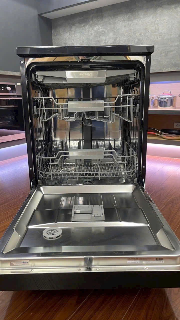 Máy Rửa Chén Eurosun SMS81EU71B