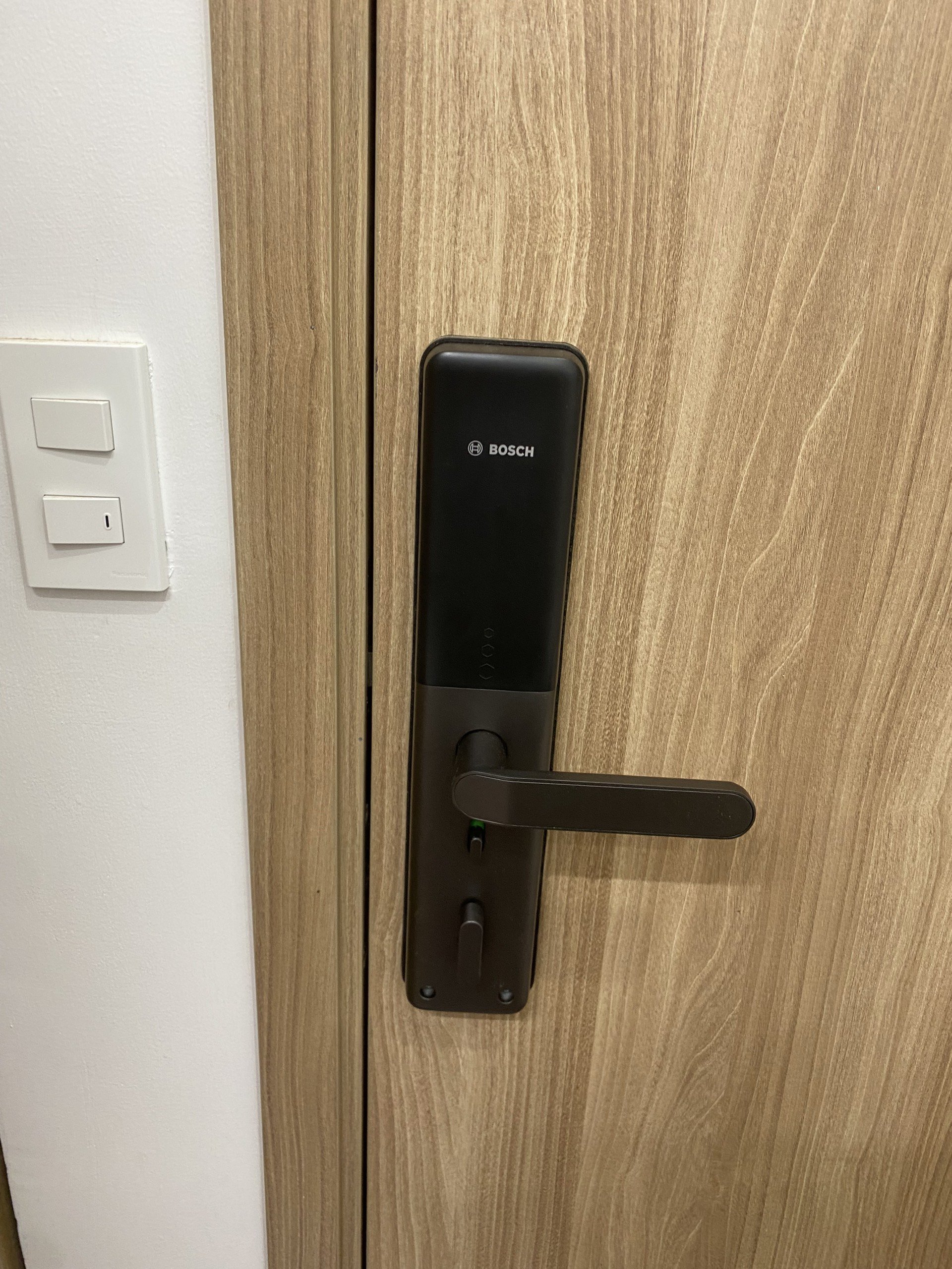 Khóa Điện Tử BOSCH ID 60 DE XÁM APP
