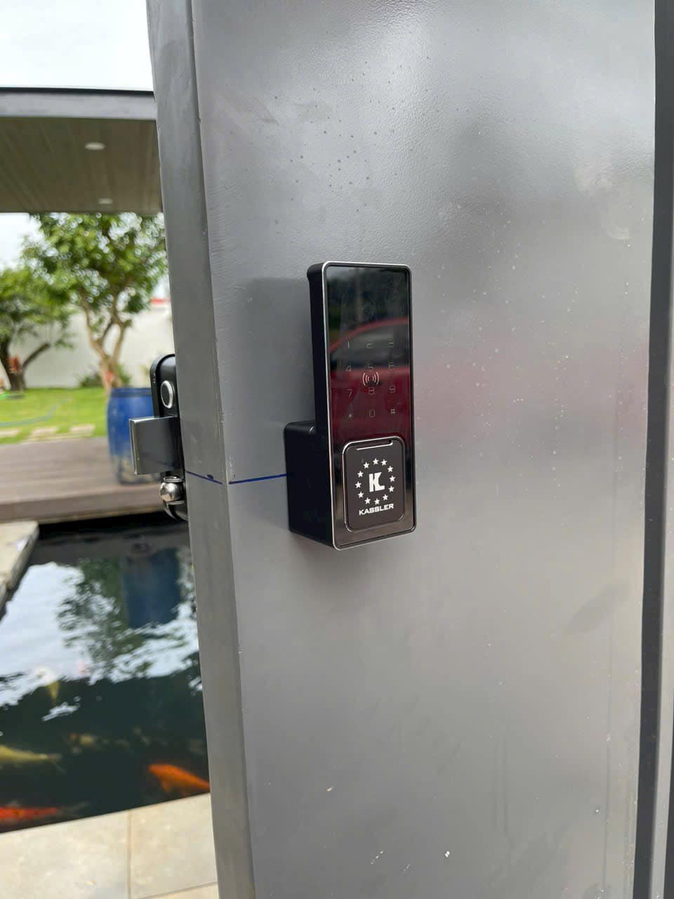 Khóa Điện Tử KASSLER KL-579 CNC SILVER GREY APP