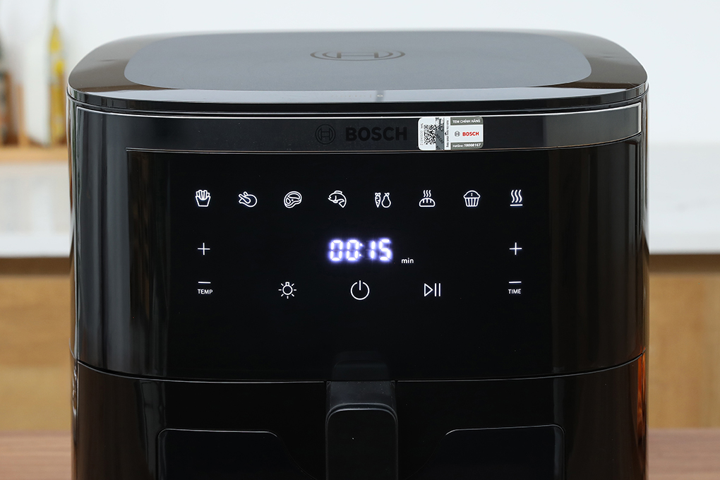 Nồi chiên không dầu Bosch MAF671B0