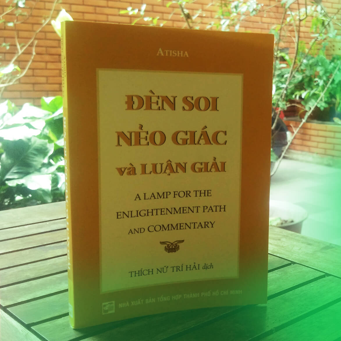 Đèn soi nẻo giác và luận giải