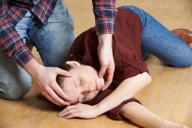 PHÂN BIỆT BỆNH ĐỘNG KINH VỚI CÁC DẠNG BỆNH KHÁC
