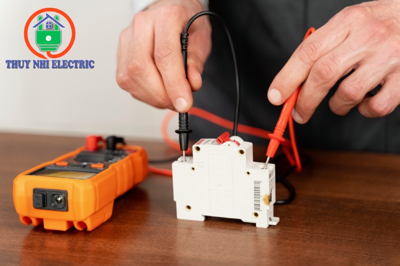 Sự Cố Thường Gặp Với Thiết Bị Điện Và Cách Khắc Phục