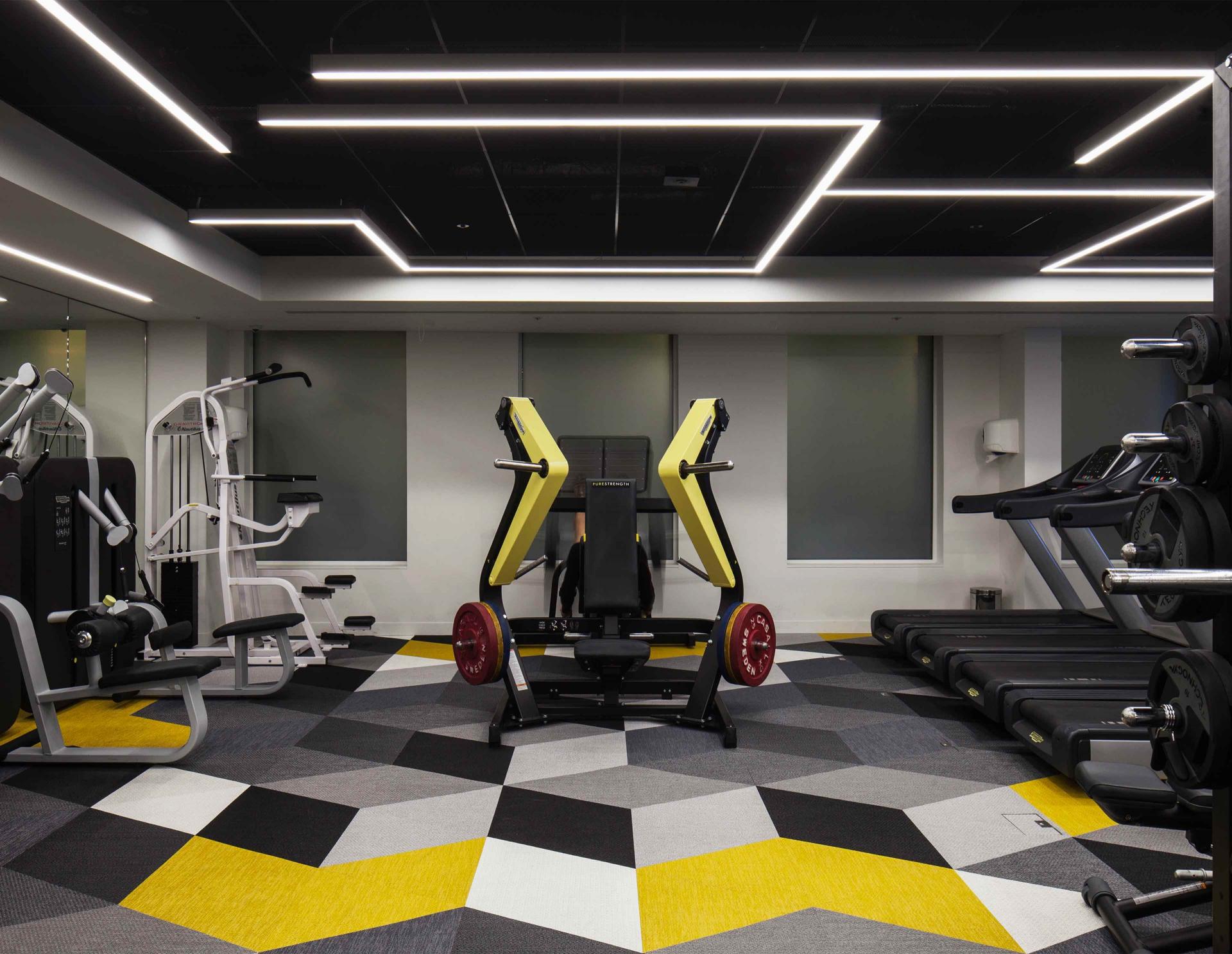 Mỗi không gian gym – yoga sẽ phù hợp với một kiểu đèn thả trần khác nhau
