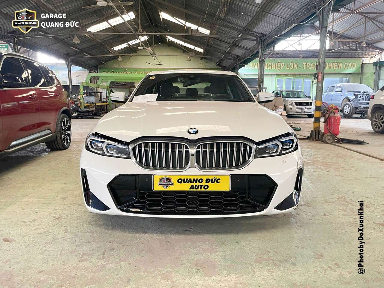 THAY ĐÈN - SƠN CẢN TRƯỚC BMW330i PHỤC HỒI VẺ ĐẸP SANG TRỌNG HIỆN ĐẠI