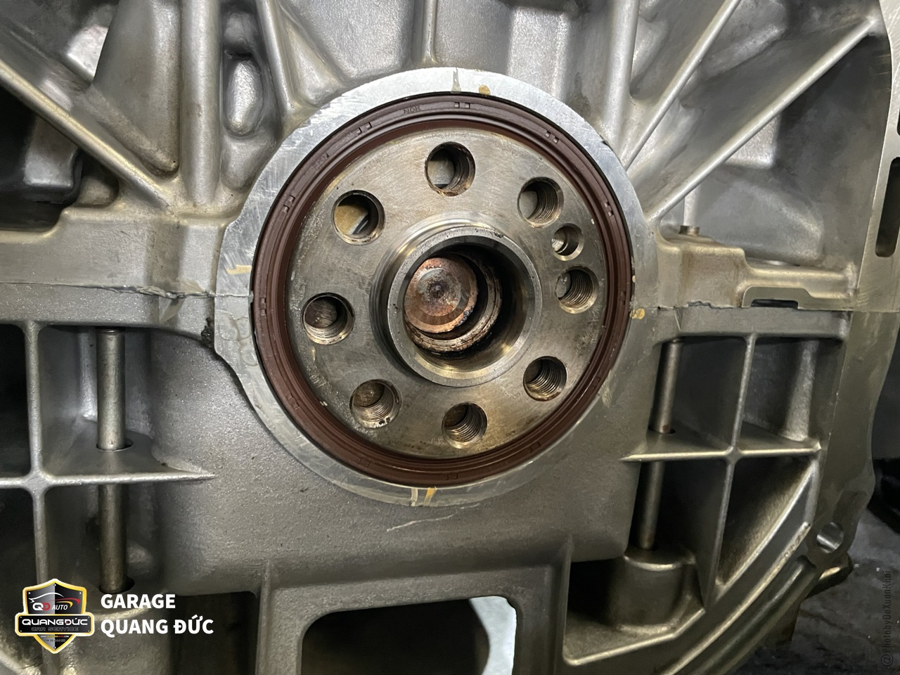 ĐẠI TU ĐỘNG CƠ TOYOTA CAMRY BỊ HẾT NƯỚC LÀM MÁT GÂY QUÁ NHIỆT BAO NHIÊU TIỀN?